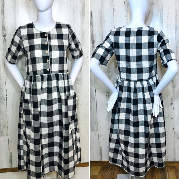 Little Cottonwood Dresses & Skirts - Little Cottonwood Buffalo Plaid Linen Smock Dress